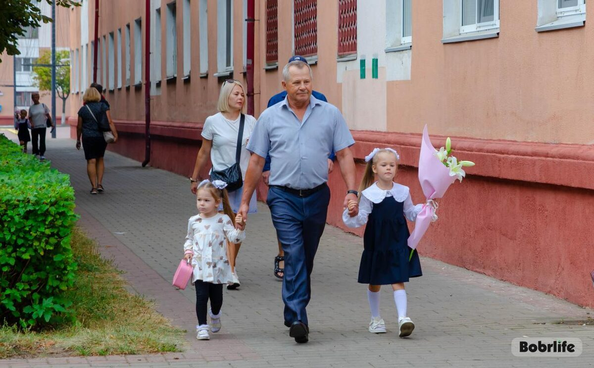 Скоро в школу! Что нужно помнить о безопасности, напомнили спасатели Бобруйска