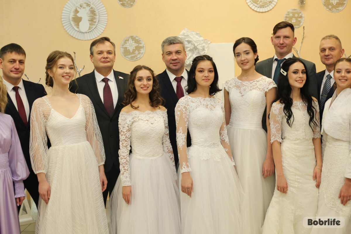 Торжество, элегантность, грация. В Бобруйске прошел IV городской новогодний бал