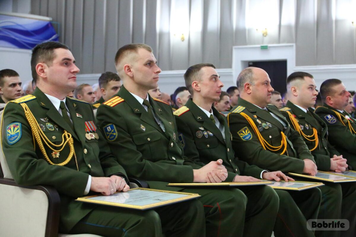 Концерт ко Дню защитников Отечества и Вооруженных Сил Беларуси в Бобруйске