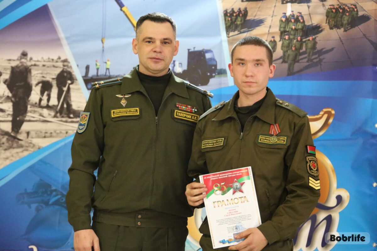 В 83-м полку чествовали военнослужащих, увольняемых в запас