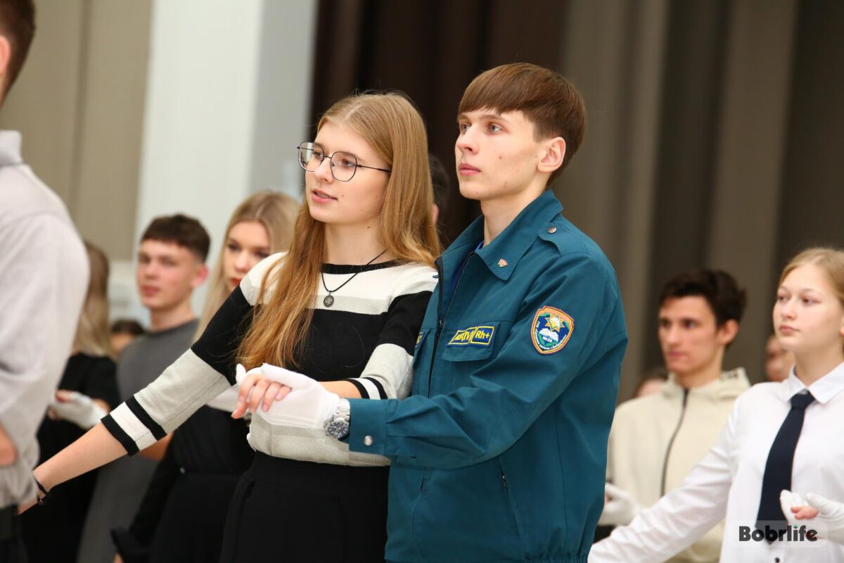 Репетиция новогоднего бала в Бобруйске