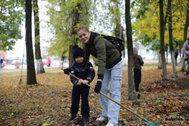 «По зову сердца». Визитная карточка Бобруйска – чистые улицы. Рассказываем, кто вышел на субботник