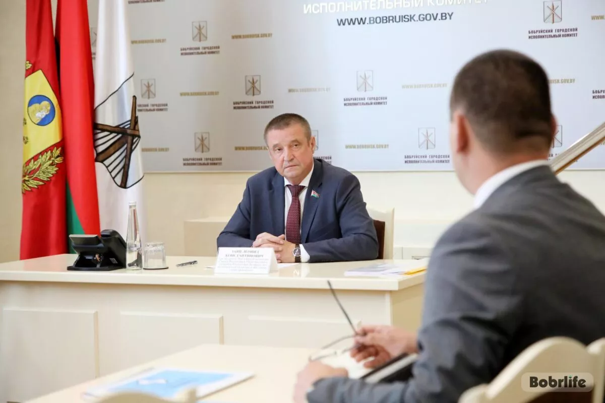 Диалог власти и населения. Леонид Заяц провел выездной прием граждан в Бобруйске