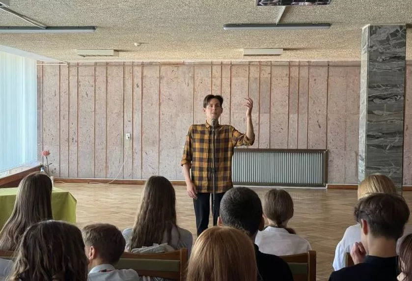 «Голос бобруйских поэтов»: во Дворце искусств состоялся творческий вечер для школьников города