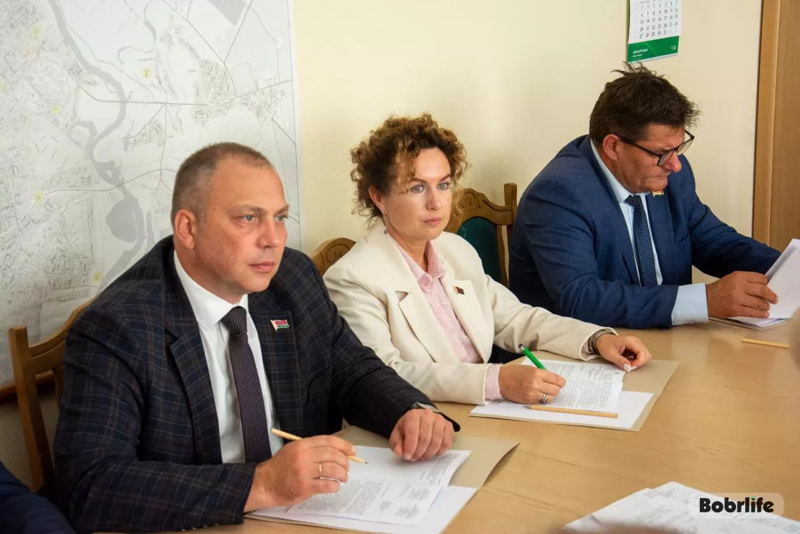 К зимнему сезону готовы. В городском Совете депутатов состоялось заседание комиссии по вопросам ЖКХ