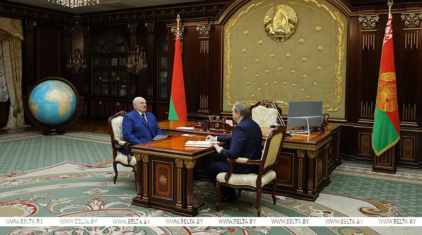 Александр Лукашенко о НАН: без науки никуда, время сейчас такое