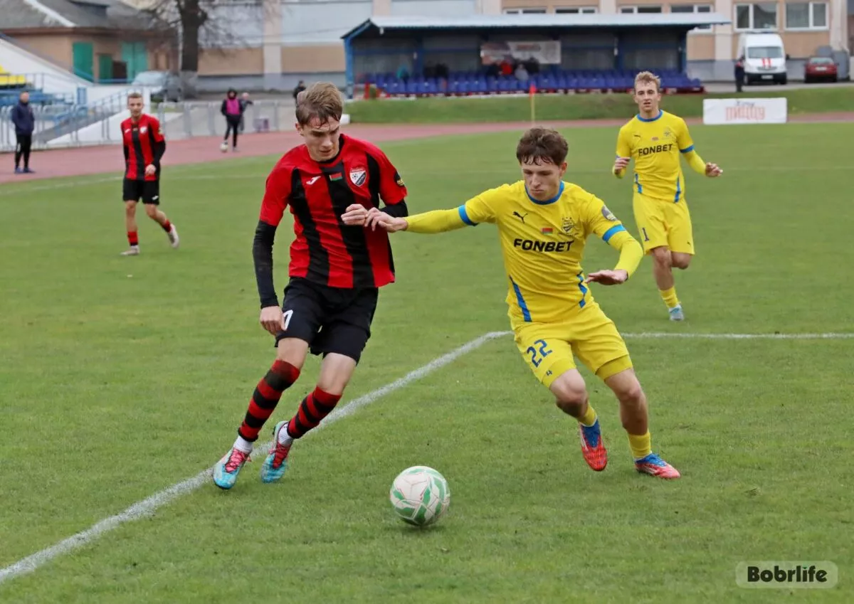 Безголевой ничьей завершился матч ФК «Белшина» и борисовского БАТЭ-2