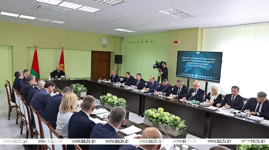 Александр Лукашенко поручил доработать проект указа по развитию юго-востока Могилевской области на пятилетку
