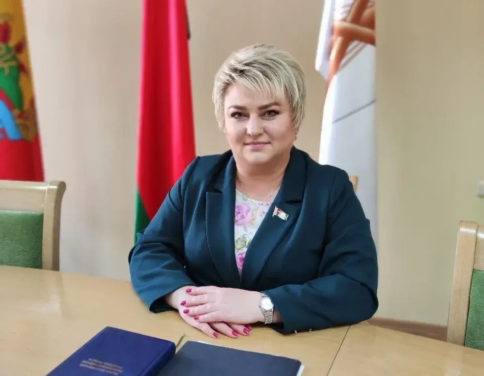 За помощью к депутату. Ольга Жук проведет личный прием и прямую телефонную линию