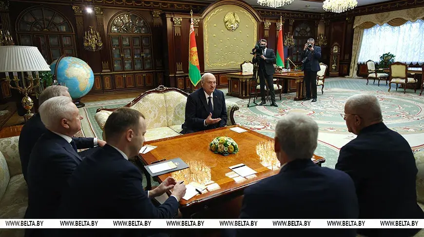 Лукашенко: Беларусь хотела бы иметь продвинутые, серьезные отношения с Алжиром