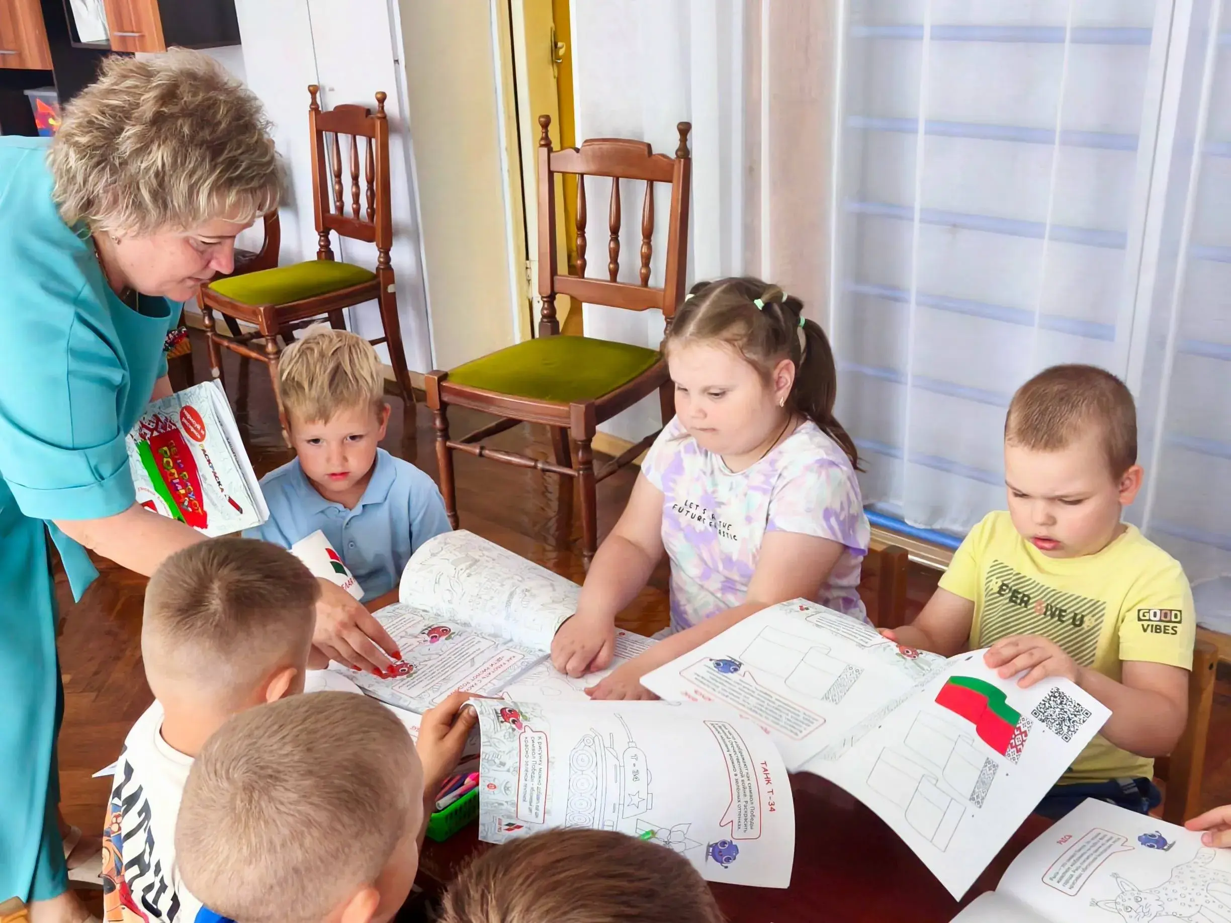 С чего начинается Родина: яркие краски, семья и новый душевный проект «Белой Руси» в детских садах