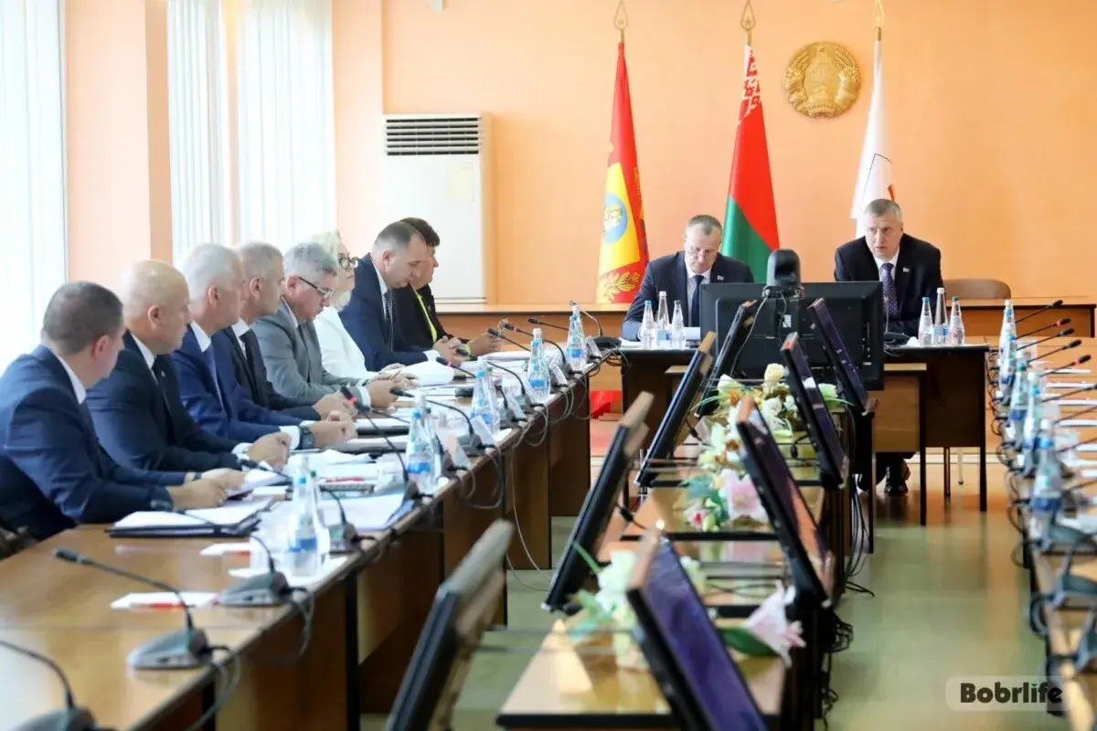Показатели и динамика. Итоги работы организаций промышленного комплекса Могилевской области обсудили на совещании в Бобруйске