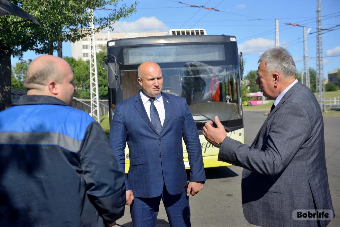 Максим Гурин посетил троллейбусный парк